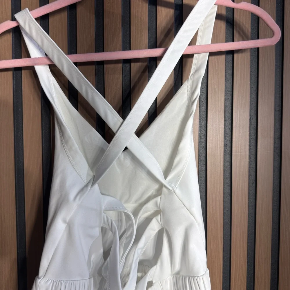 White Cross-Back Top and‎ Layered Skirt Set Sz M